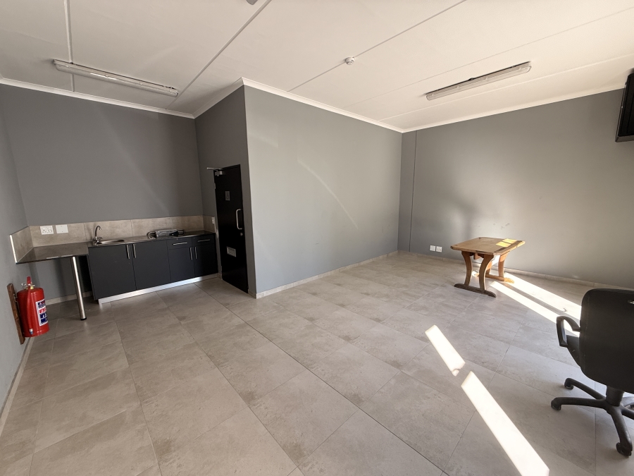 To Let Commercial Property for Rent in Bellville South Industria Western Cape